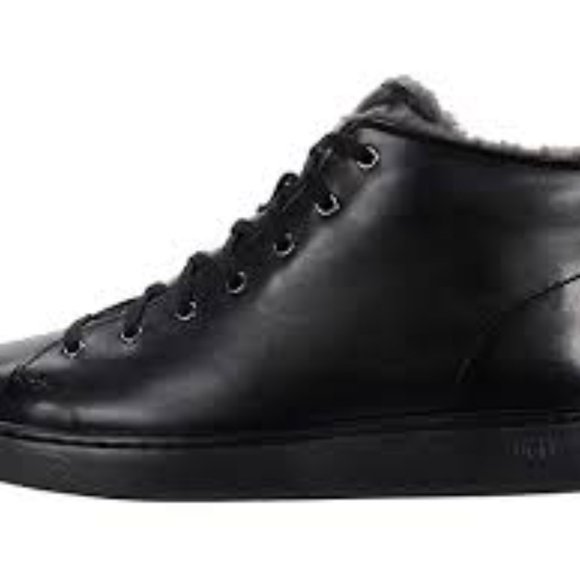 UGG Pismo black leather sneaker. Size: 9, 10 - Picture 8 of 10